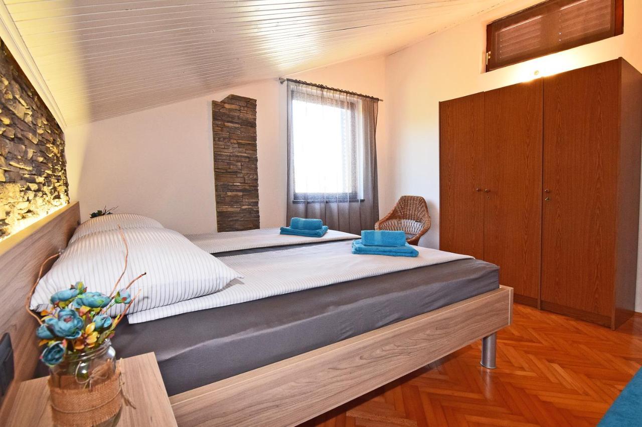 Apartment Leona プーラ エクステリア 写真