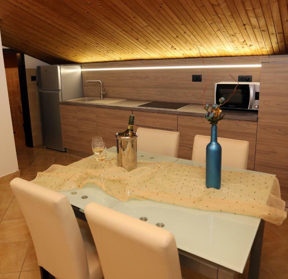 Apartment Leona プーラ エクステリア 写真
